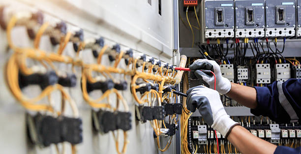 Professional Electrician technician working in Bridgehampton, NY